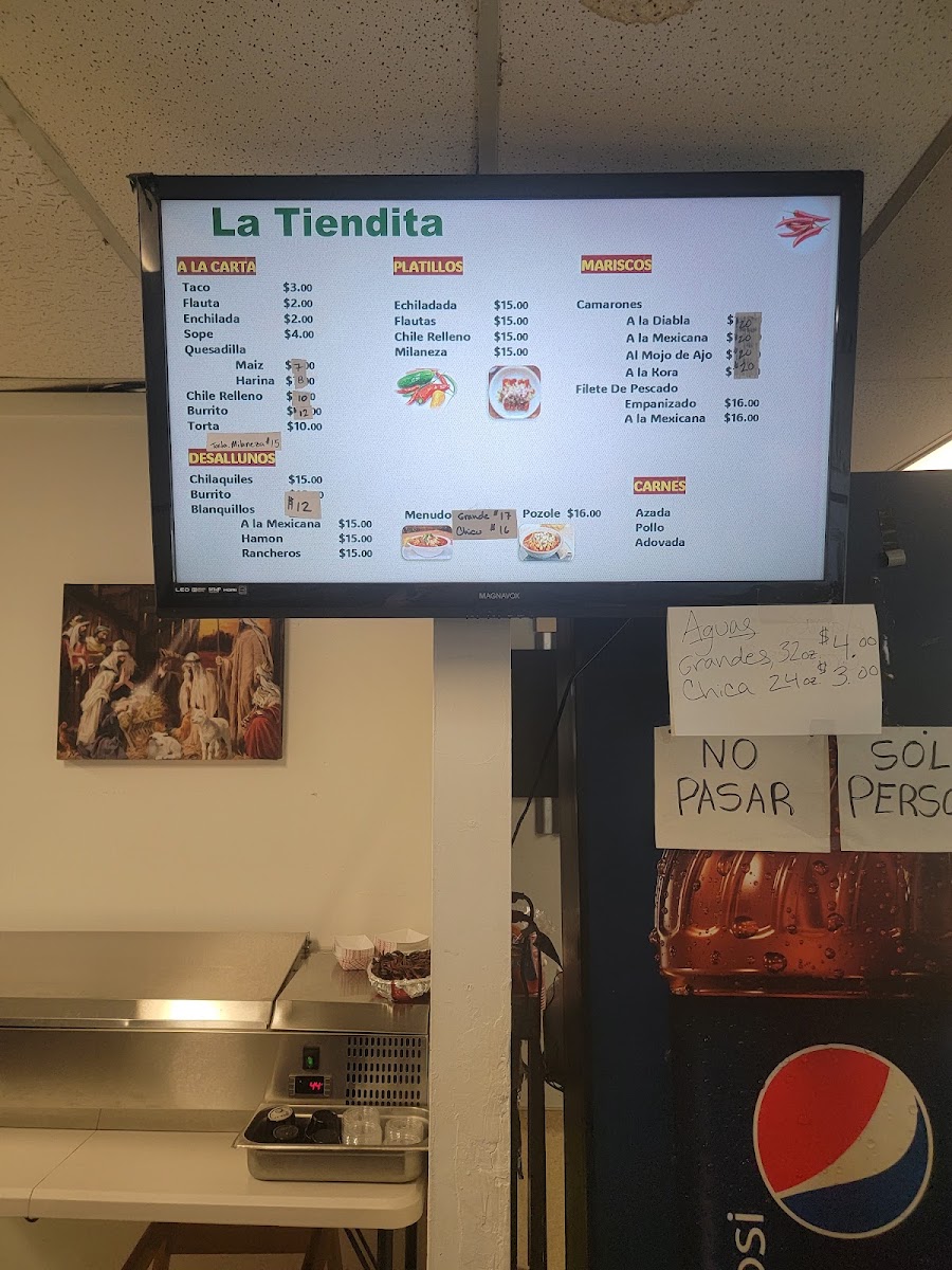 La Tiendita menu board