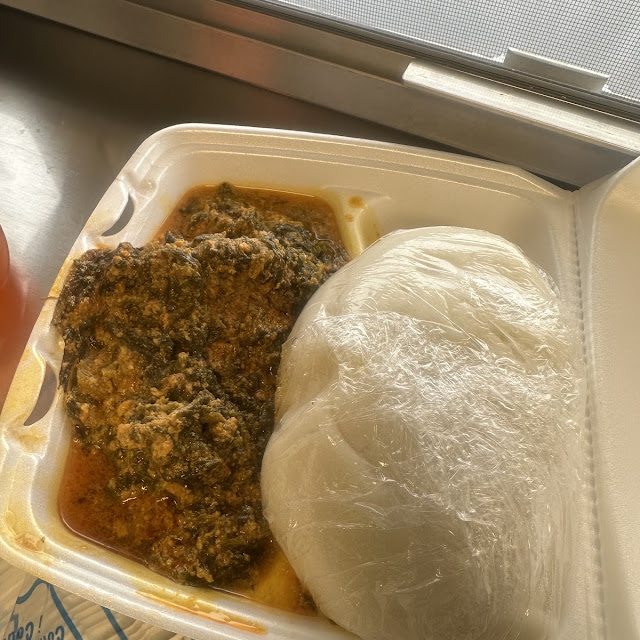 Ugali w Tilapia Sambusa