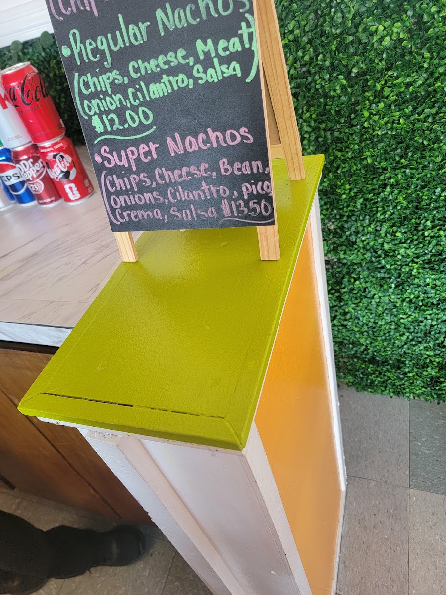 Mima’s Taquería menu board