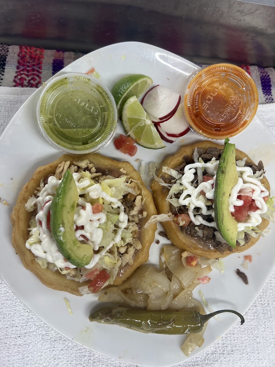 Taqueria La Bendicion Taco Truck