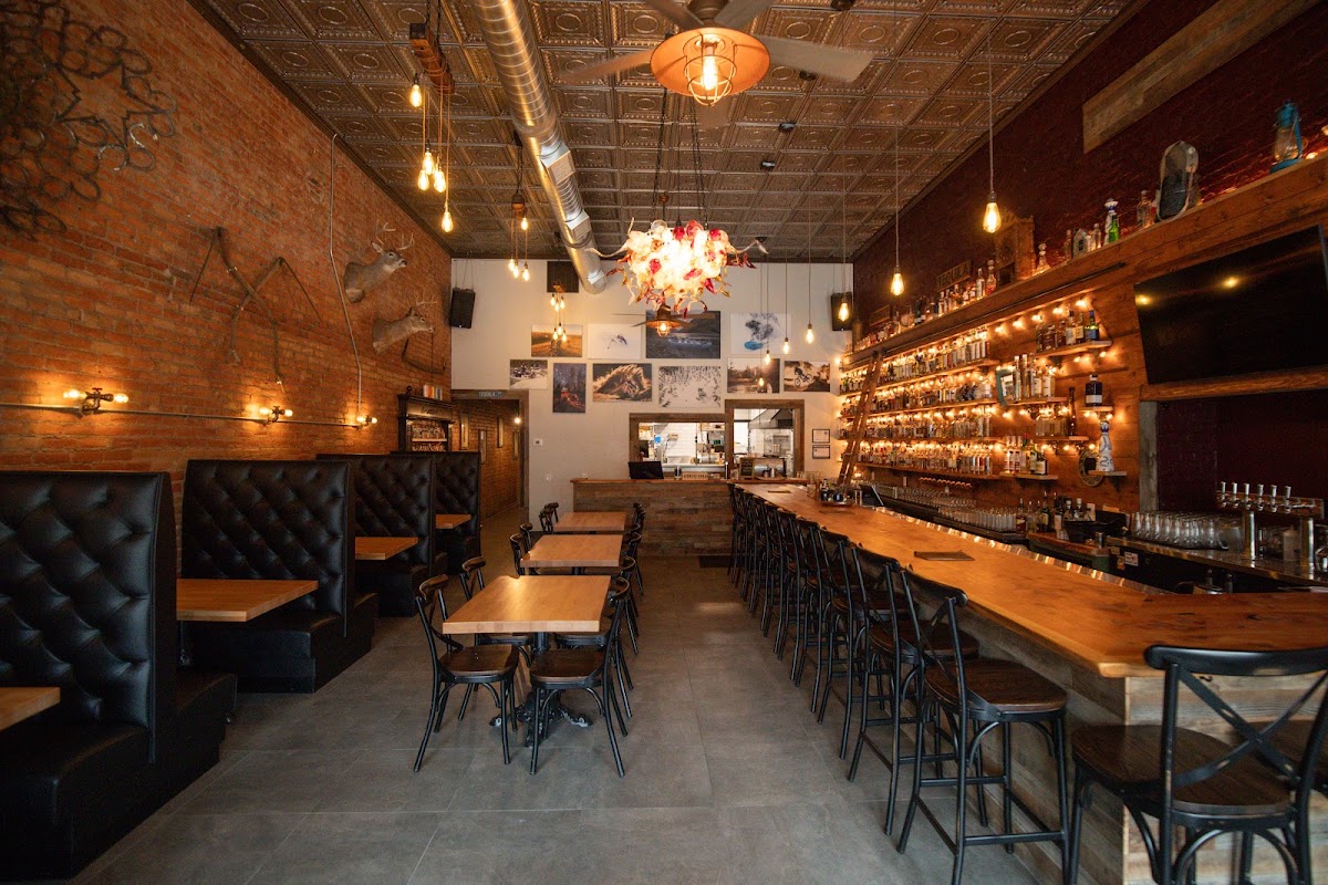 The Cabyn Cocktail Bar & Kitchen