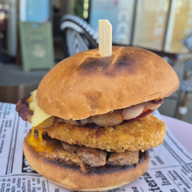 The Hub's Big Burger