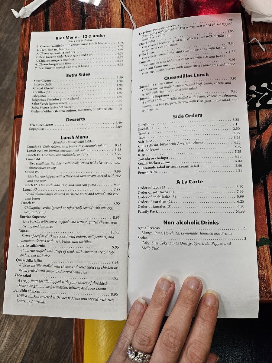 Antojitos Mexicanos El Sol menu board