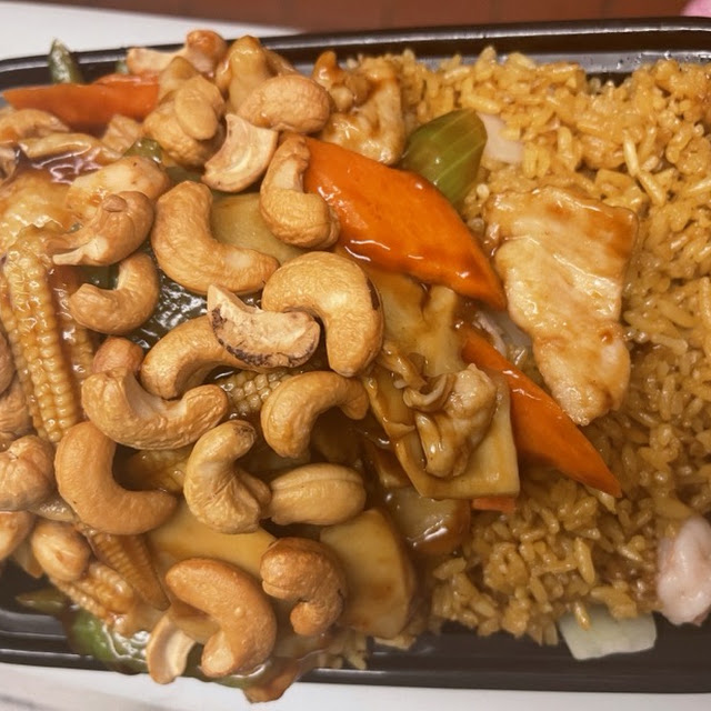 Chicken with Cashew Nuts