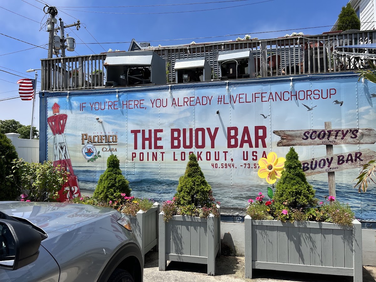 Scottys on the bay
