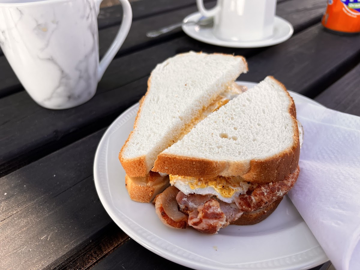 Zubs Café