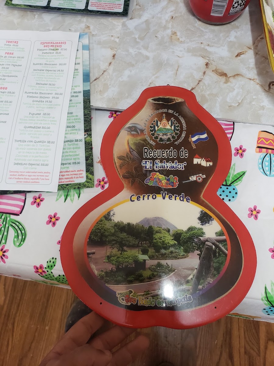 Mi País menu board