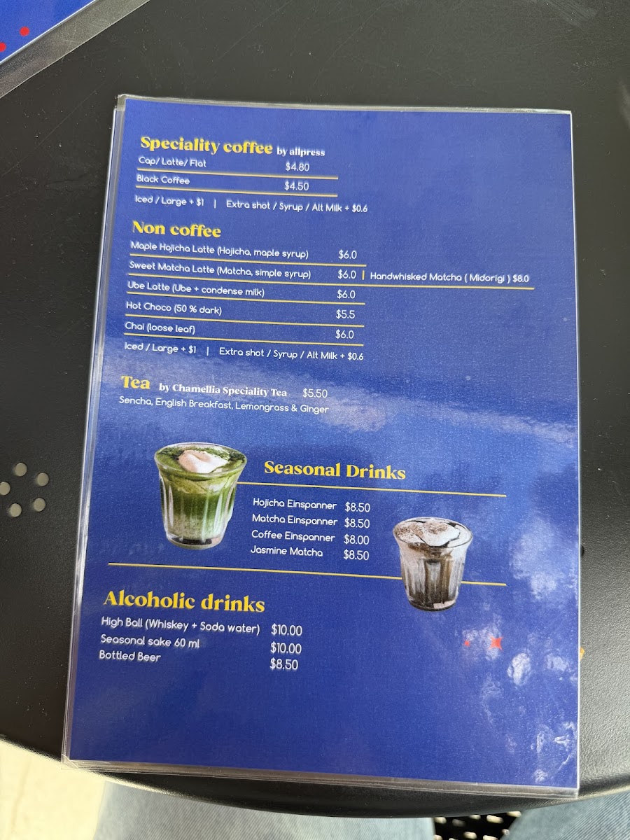 Cafe Larome menu board