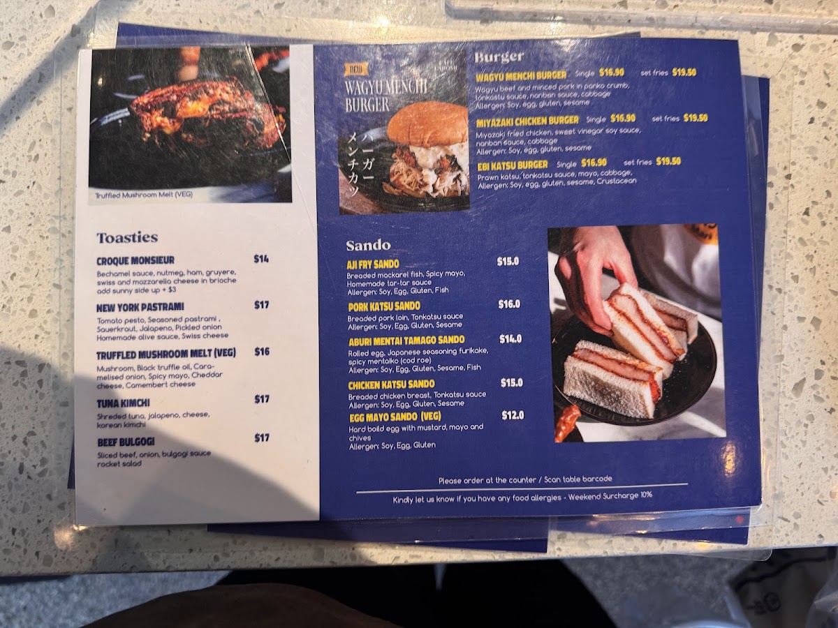 Cafe Larome menu board