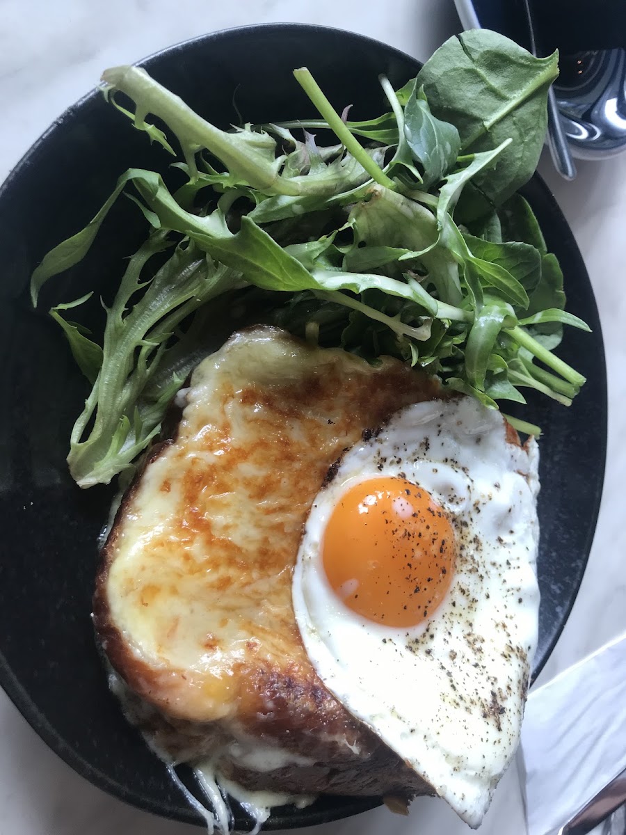Cafe Larome