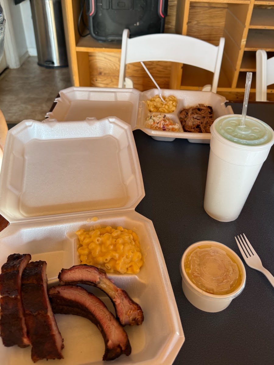 Roadhouse BBQ Jr