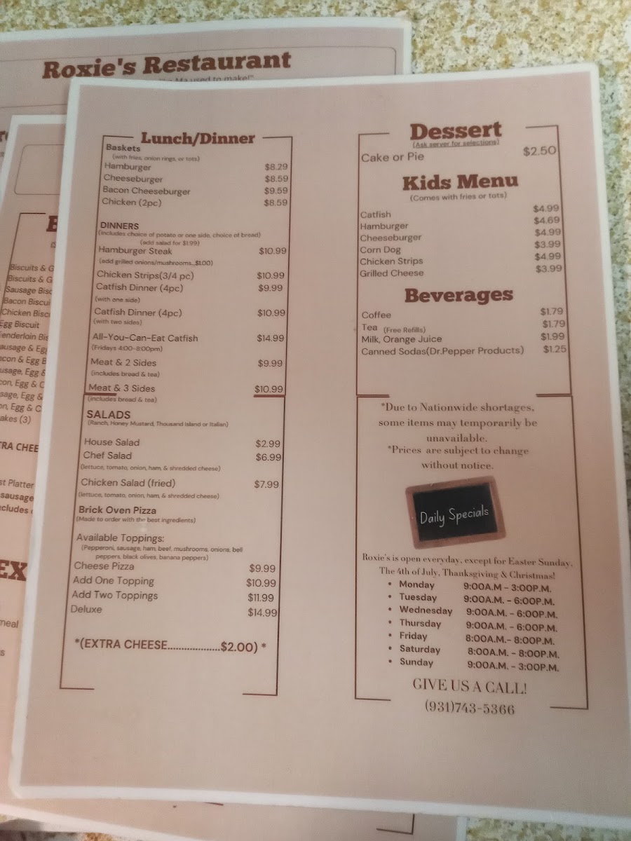 Roxie's Restaurant menu board