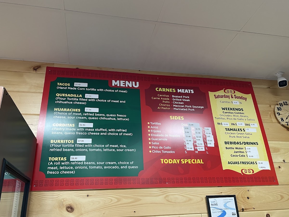 Mi Tierra menu board
