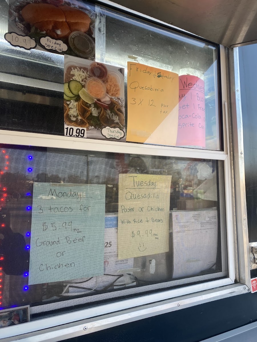Victoria' Mexican Food Truck