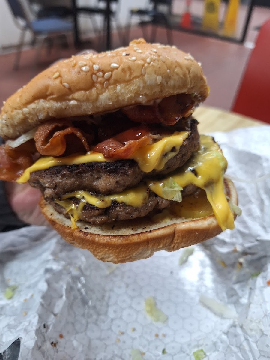 C-Store & Grill
