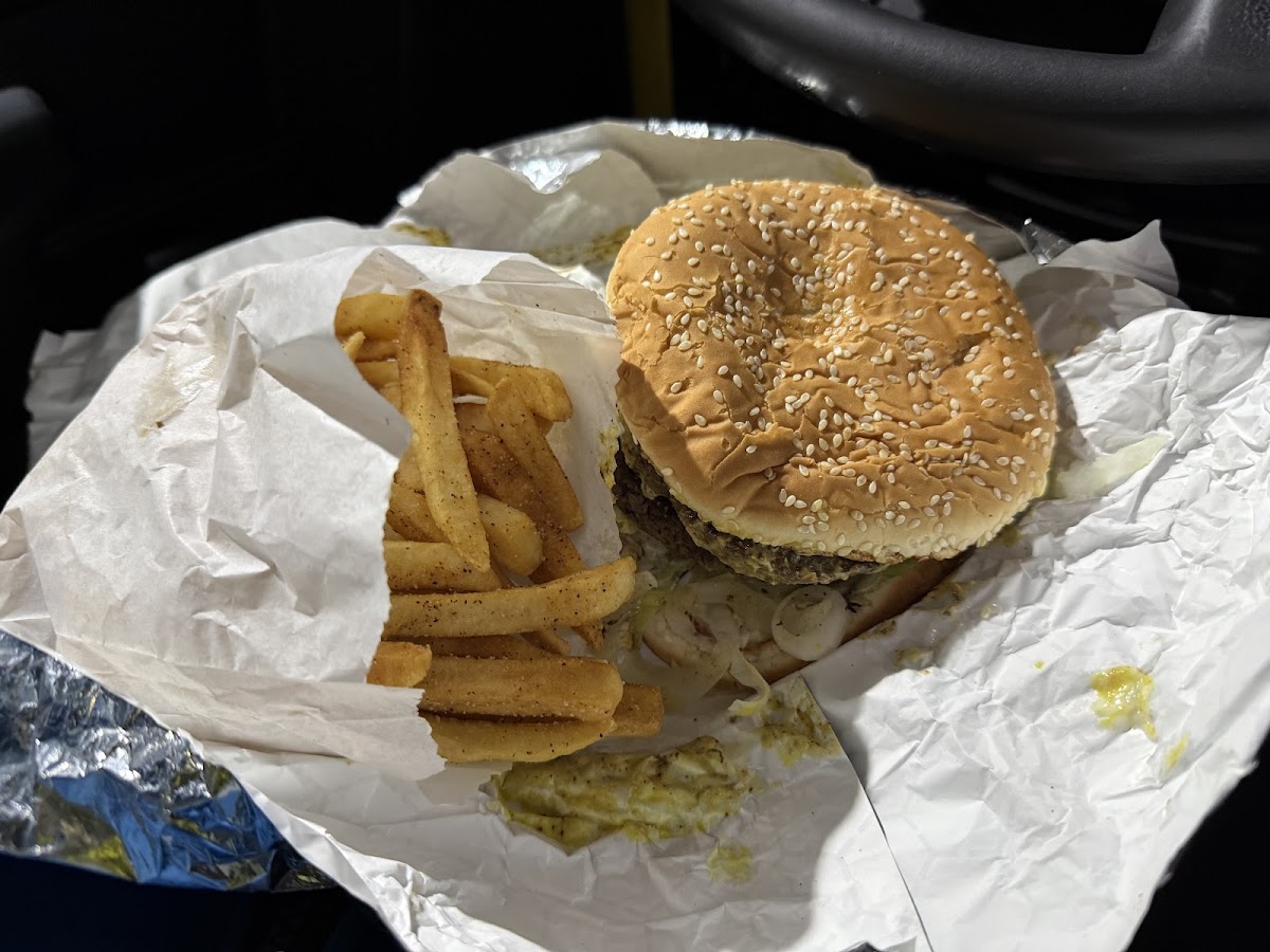 C-Store & Grill