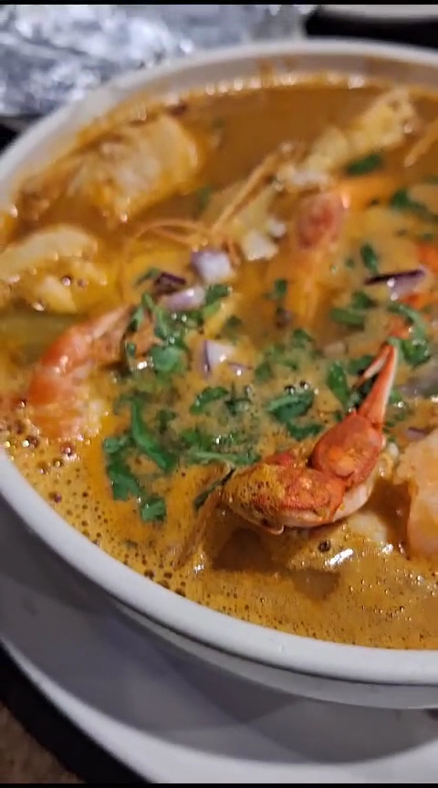Mariscos Los Plebes