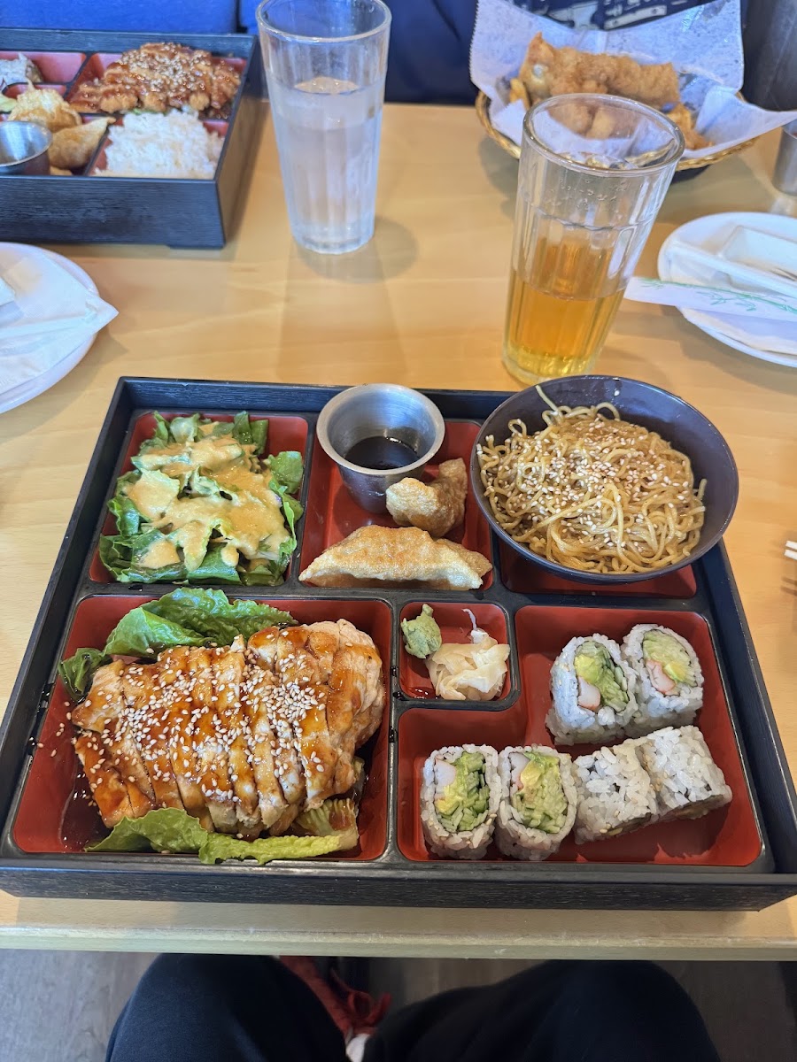 JV Seafood & Sushi
