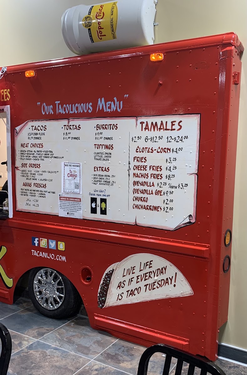 Ta Canijo menu board