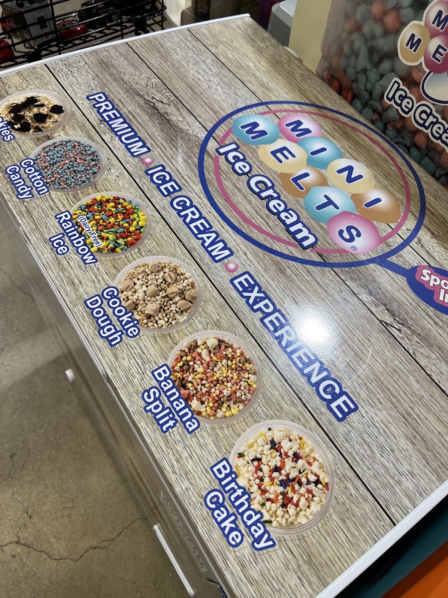 Big Madre Tortas y Tacos - Amigos' Country Corner menu board