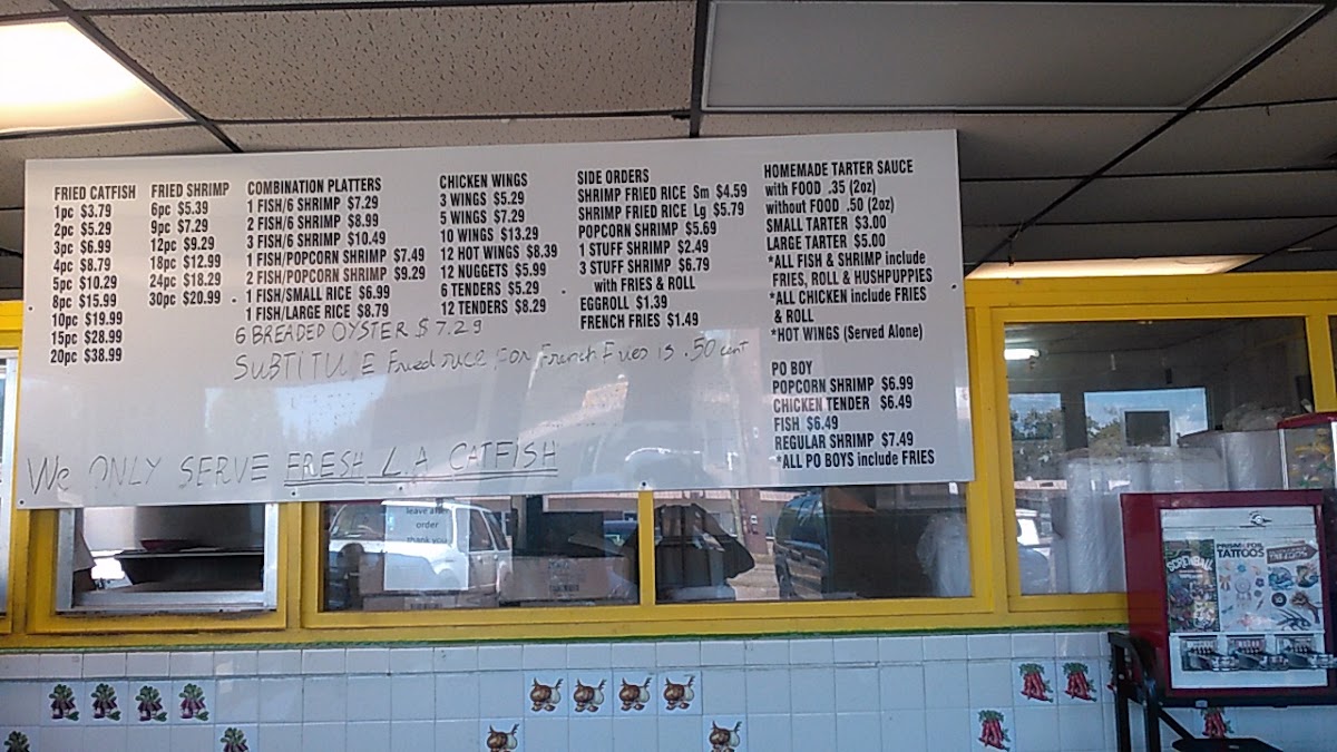 Mary's Chicken menu board