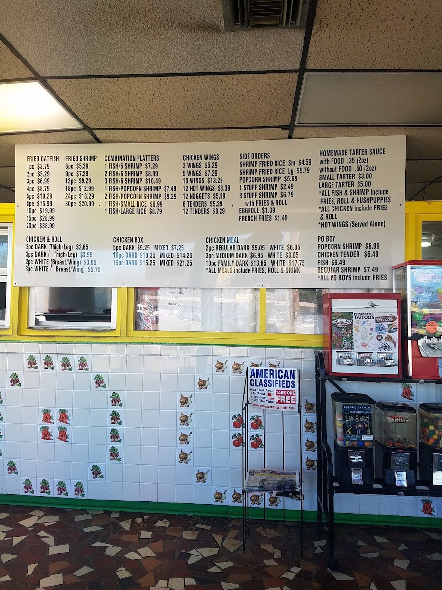 Mary's Chicken menu board