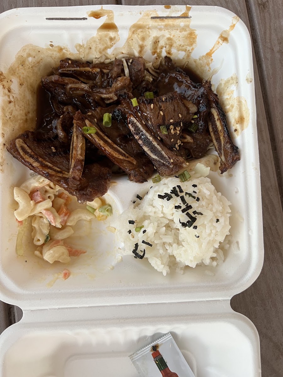 Lahaina Grindz