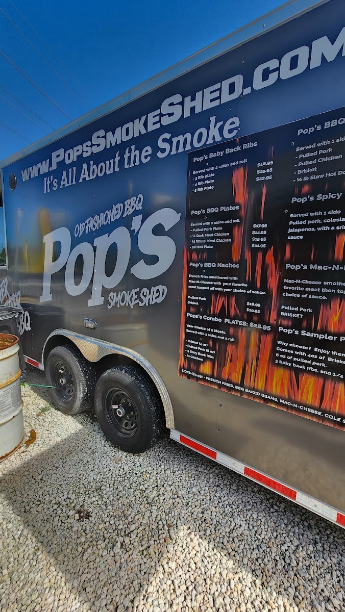 Pop's Smoke Shed - Marathon menu board