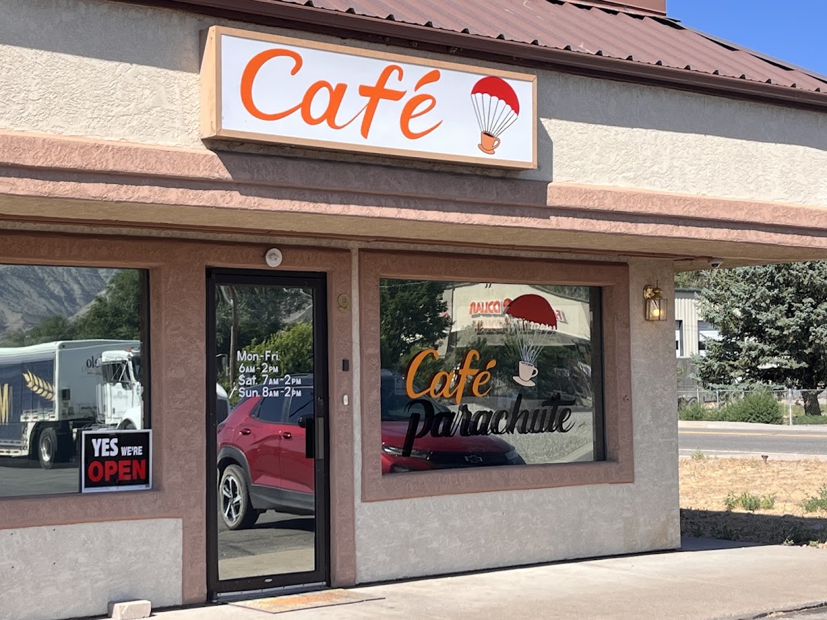 Cafe Parachute
