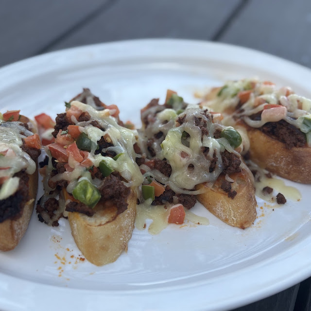 Molletes de Chorizo