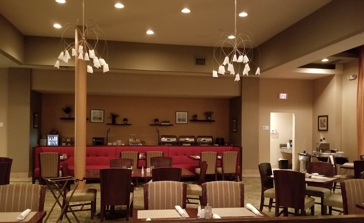31 Hundred Restaurant & Bar
