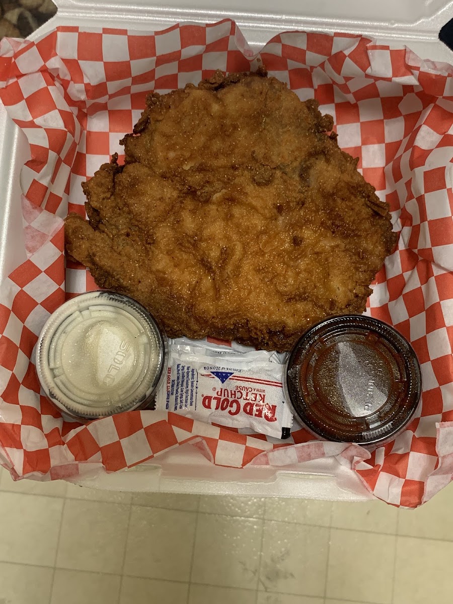 Cordell’s Wingz and Thangz