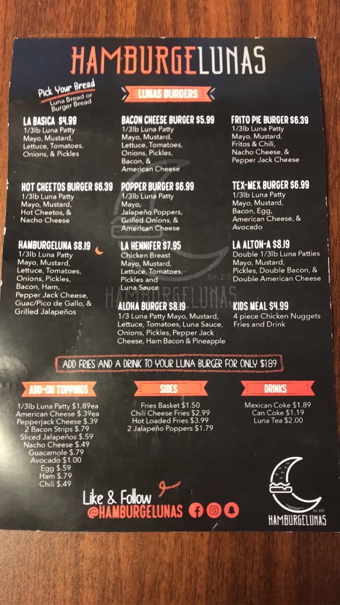 HamburgeLunas menu board