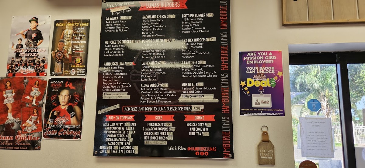 HamburgeLunas menu board