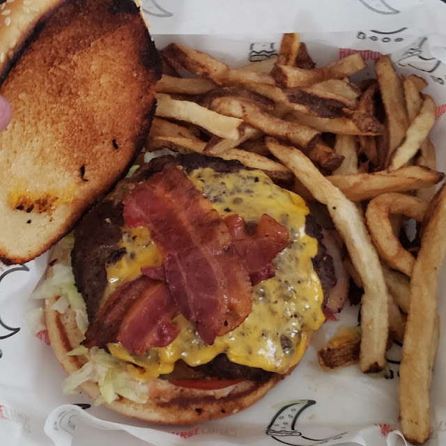 Bacon Cheeseburger