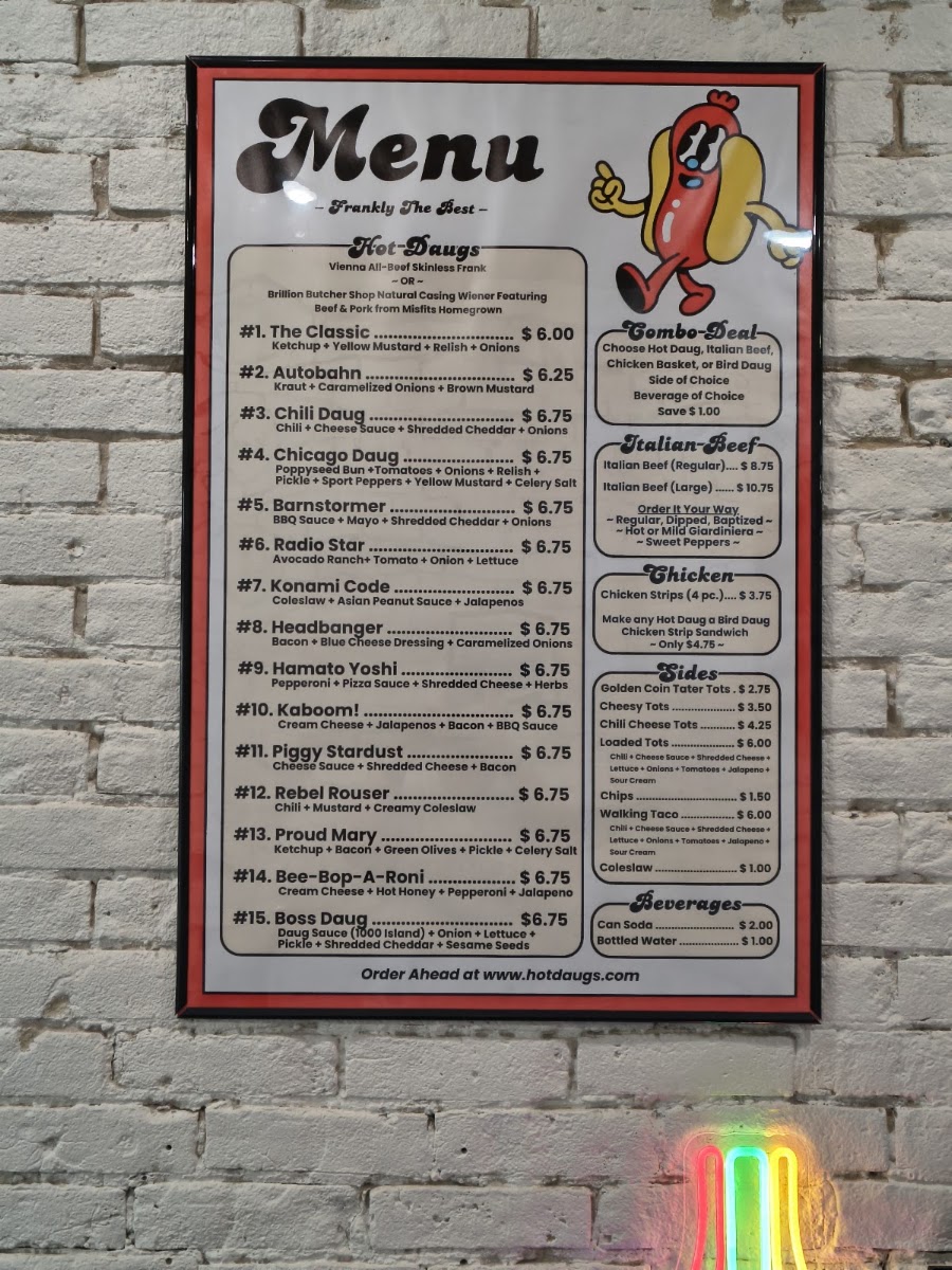 Hot Daugs menu board