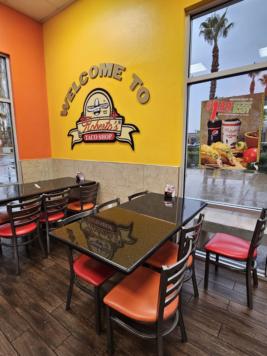 Roberto's Taco Shop
