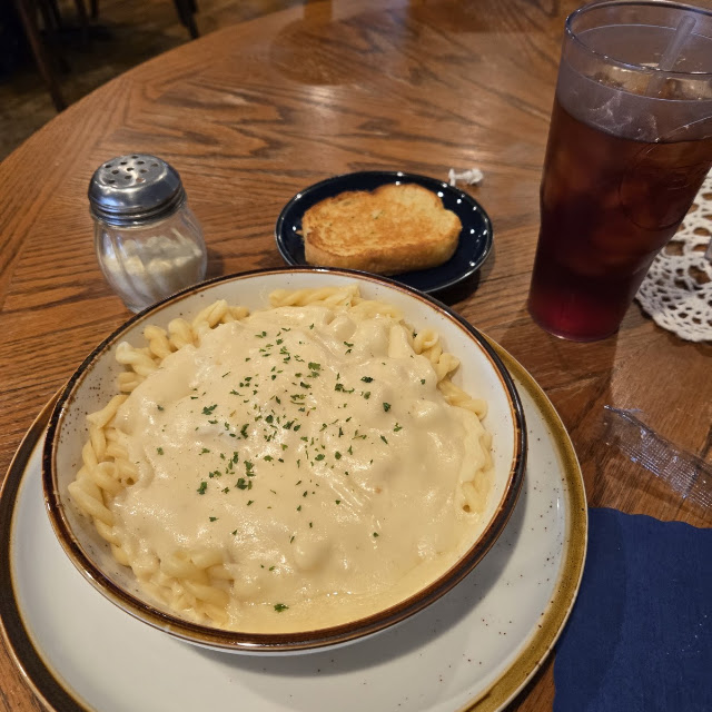 Pasta with Alfredo Sauce