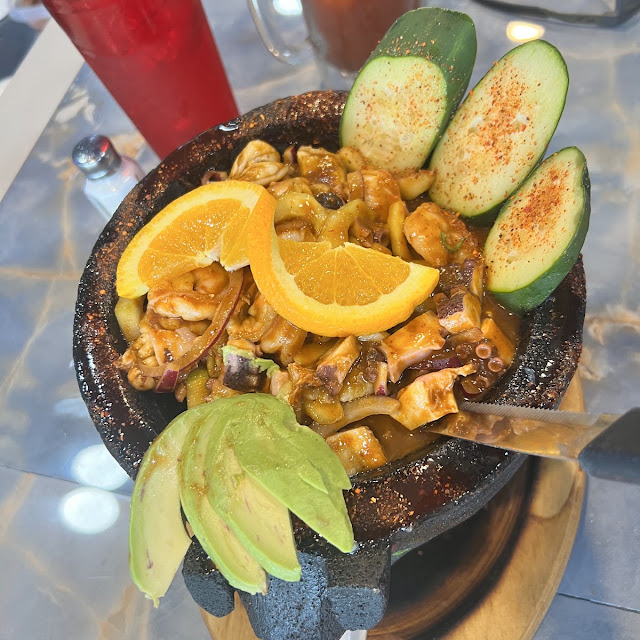 Molcajete Mariscos