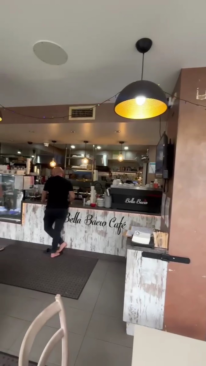Bella Bacio Café