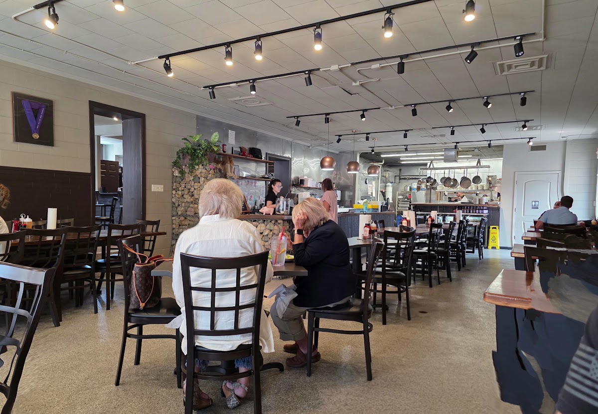Oink Inc Smokehouse and Southern Kitchen