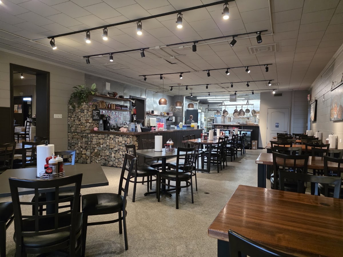 Oink Inc Smokehouse and Southern Kitchen