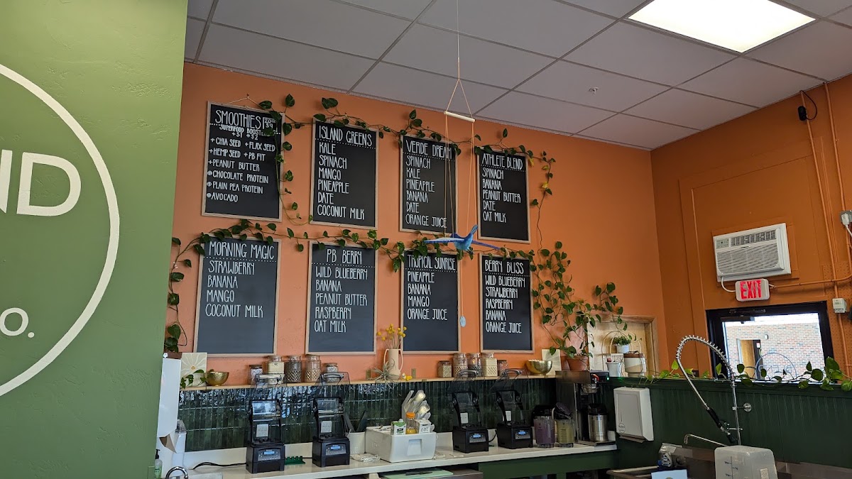 Blend Smoothie Co. menu board