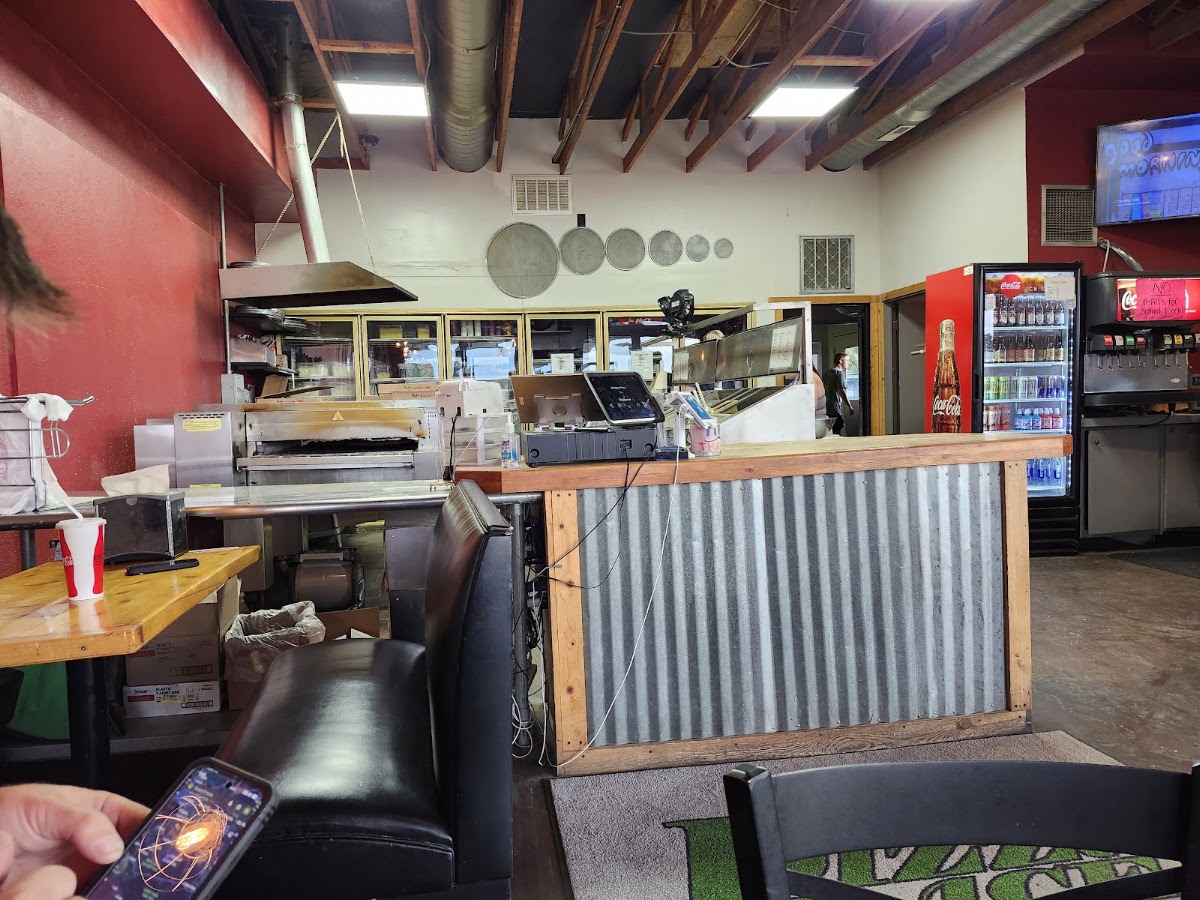 R Pizza Place